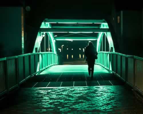 感情忽冷忽热如何应对？解读暧昧期心理与破局方法