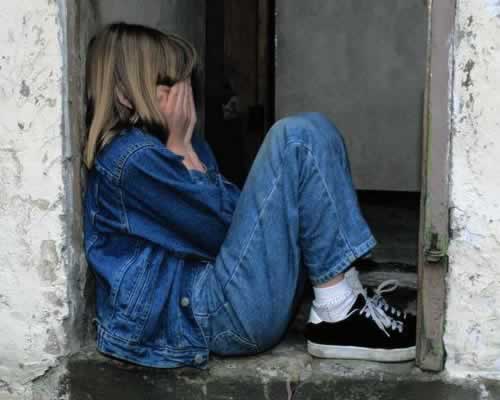 分手后如何走出情感低谷，重建自信与自我价值-玫瑰婚恋恋爱网