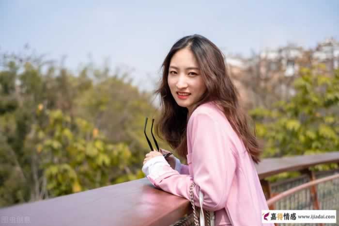 一个女人的魅力，可以从这3个方面“练”出来_嘉待情感