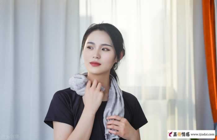 女人的廉价，多半是从“大方”开始的_嘉待情感