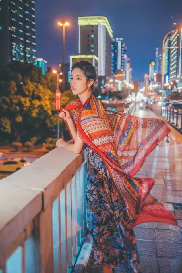 分手后学会这样坚持自我，他定会重新爱上你，撑不住地求着你复合_嘉待情感