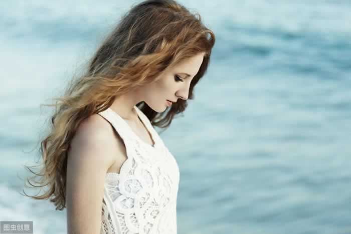 一个男人是否愿意真心挽回和你在一起，看这三点就足够了_嘉待情感