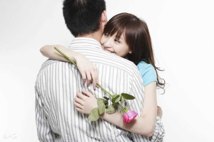 男友说不爱你，做好以下几点保你挽回！_嘉待情感