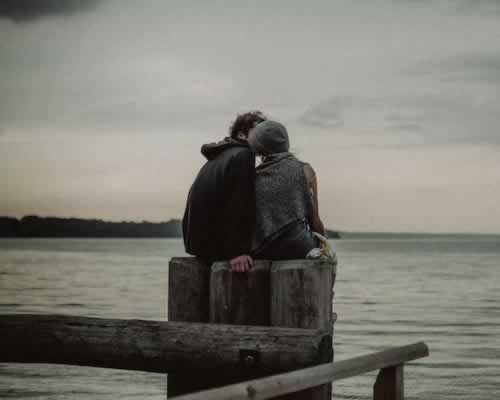 父母反对婚姻如何应对？理性沟通与行动破解矛盾-玫瑰婚恋恋爱网