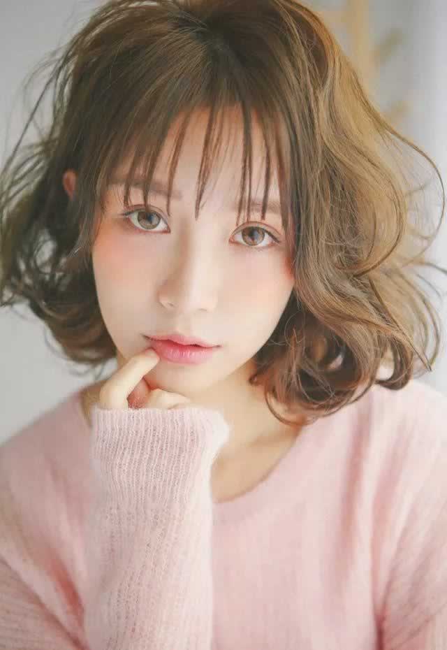 最让男人放不下的女人，都做到了这三点，终有一天他会求着挽回你_嘉待情感