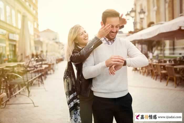 聪明的情人，懂得和男人这样相处，会让男人爱到心坎_嘉待情感