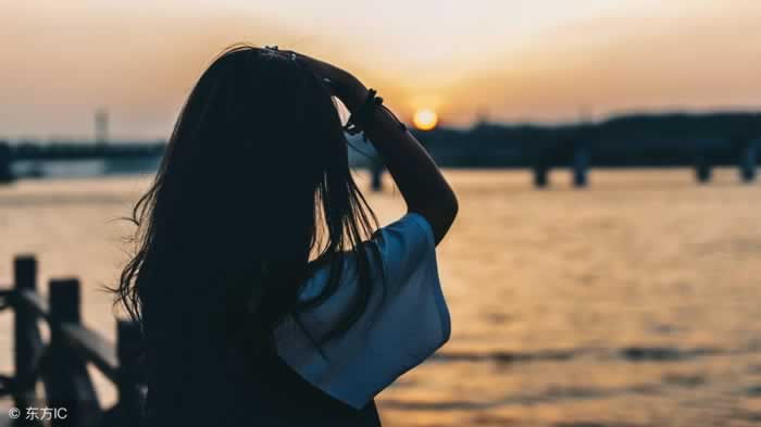 挽回中，如何成为高价值的女人？_嘉待情感