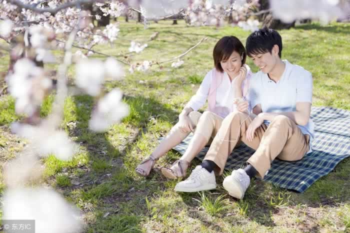 我只是三天没理他，他就把我微信删了，该怎么挽回呢？_嘉待情感