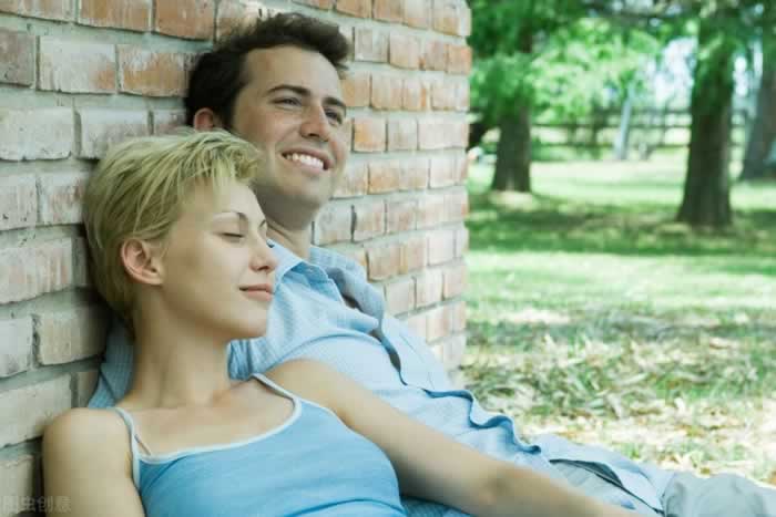 男人是不够爱，还是比你更狠心？_嘉待情感