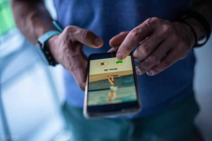 与不成熟的爱人相处,我们可以怎么办?_嘉待情感 与不成熟的爱人相处,我们可以怎么办?_嘉待情感