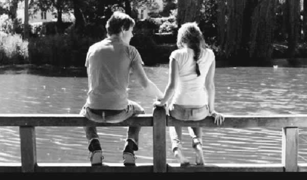 如何挽回自己曾经敏感多疑破裂的感情？_嘉待情感