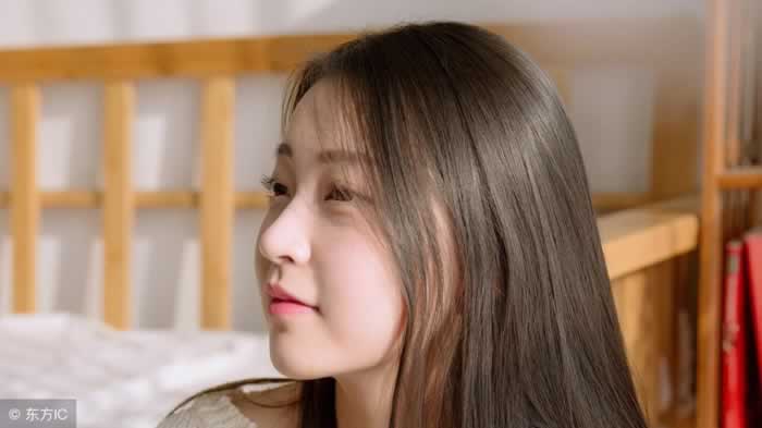 挽回，试着做个“不懂事”的女人？_嘉待情感