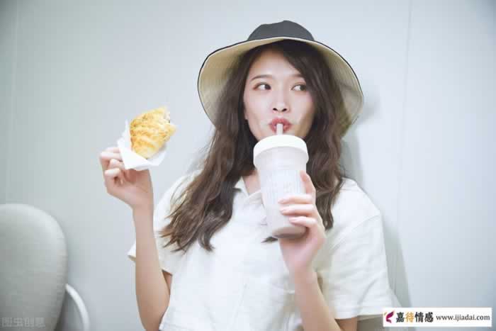 男女之间相爱，谁都不要去讨好谁_嘉待情感