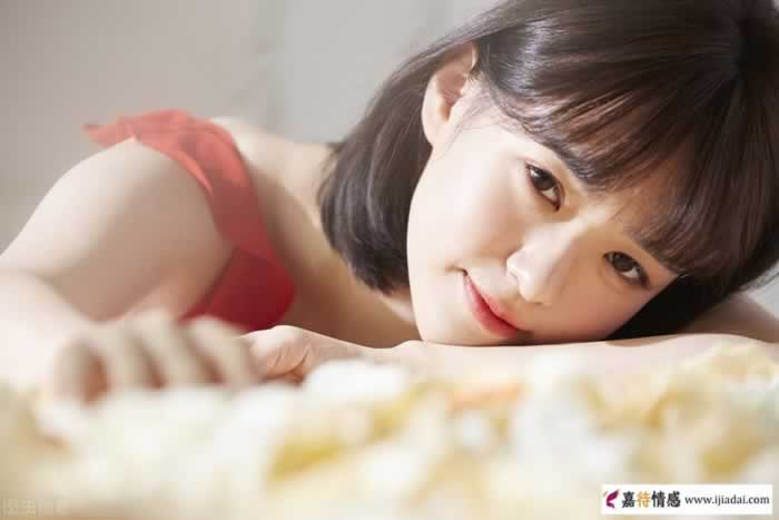 如何判断女人是否单身，这2个细节会暴露出来_嘉待情感