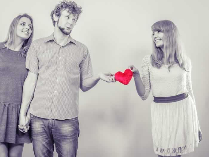 爱上不该爱的人，结局只能是伤痛_嘉待情感