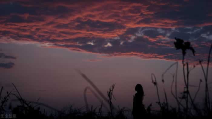 相恋8年也不值得为他去死，何况是这样一个男人_嘉待情感