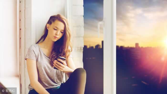 喜欢是挽回感情的原动力！_嘉待情感