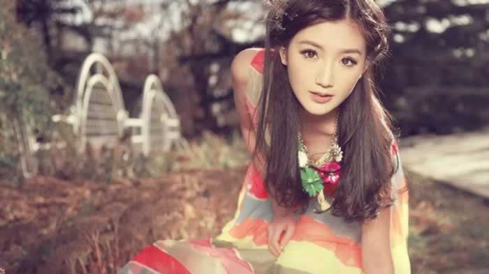 能够挽回男人的绝对不是你的卑躬屈膝，学会这3招让他主动追求你_嘉待情感