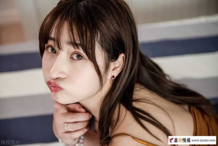 让女人容易“沦陷”的三种求爱技巧_嘉待情感