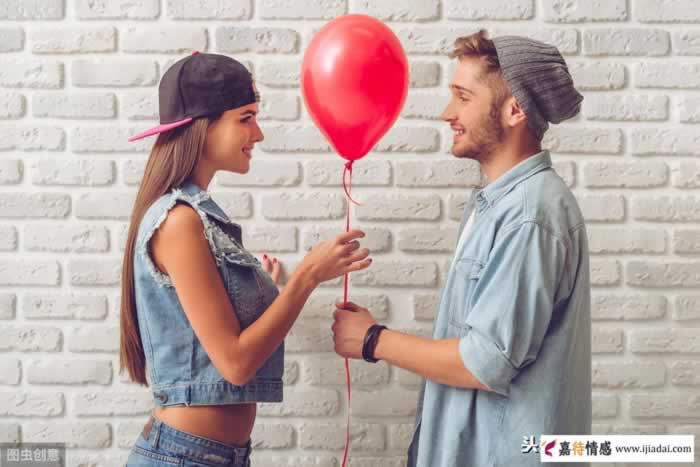 我妈找人给我算命，说我男朋友30岁时有桃花运，我应该和他分吗？_嘉待情感