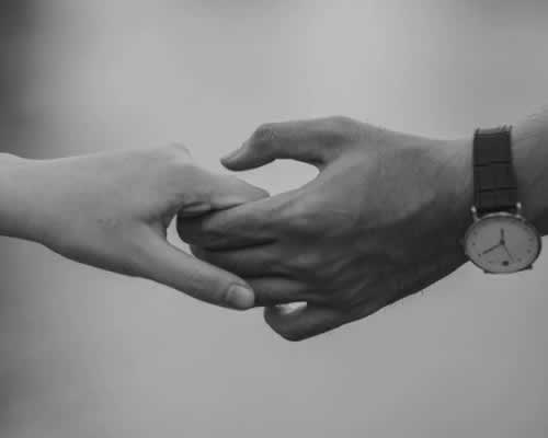 感情纠缠不清的三大根源：优柔寡断、不懂拒绝、三心二意-玫瑰婚恋恋爱网