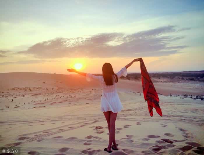 你如此卑微的挽回他，还不是因为没有其他选择？_嘉待情感