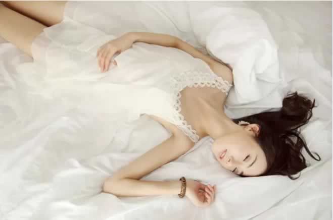 挽回，一定要有尊严，不能单纯凭借对方一句复合的话！_嘉待情感