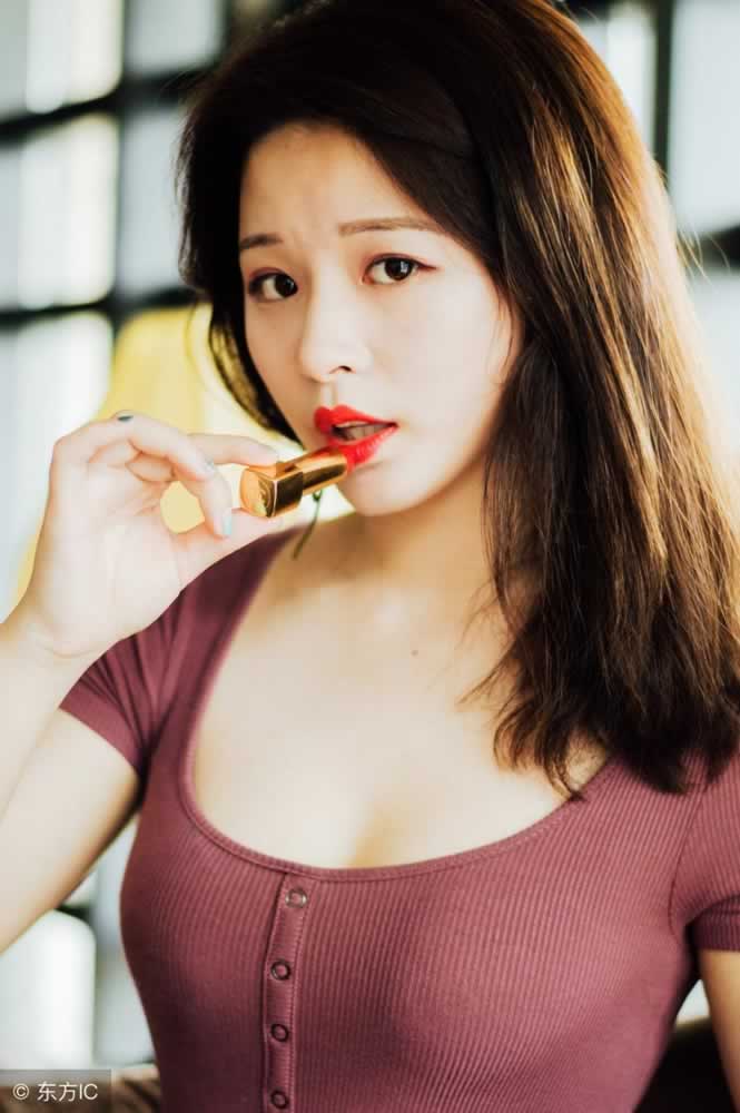 在挽回的过程中，可以评论对方的朋友圈吗？_嘉待情感