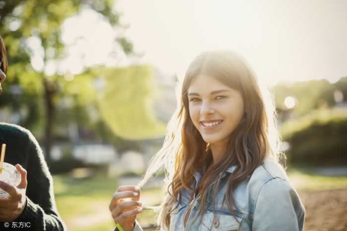 挽回长期的相处之道帮助你发现幸福，原来别人幸福的原因在这里_嘉待情感