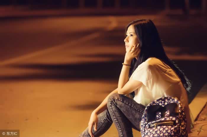 挽回男友，你不能一直活在过去的回忆里！_嘉待情感