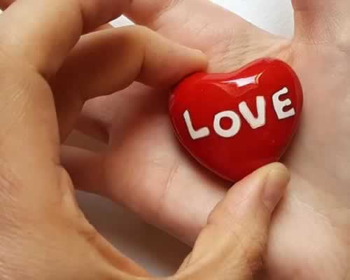 这样做，让男人对你充满兴趣，他定会爱你到不能自拔_嘉待情感