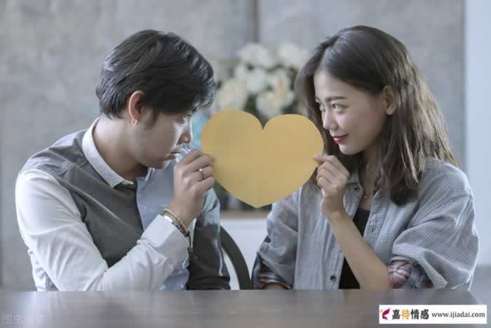 女人喜欢一个男人，经常会聊这3个话题_嘉待情感