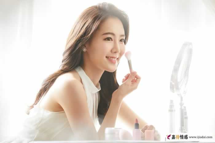 男人眼里的女人味儿，无非是这3样东西_嘉待情感