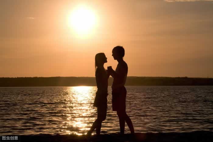 懂得示弱的女人，更能虏获男人的心_嘉待情感