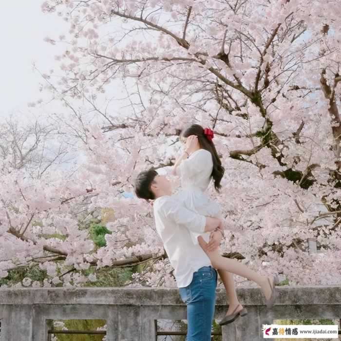 年龄差的爱情挽回，跨过了是幸福，错过了是遗憾_嘉待情感