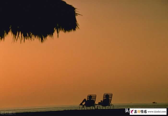 当新鲜感褪去，爱情何以存续？关键秘笈让爱侣之间变得性趣盎然_嘉待情感