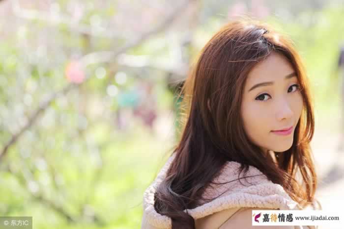 当一个女人放下了，会有哪方面表现！_嘉待情感