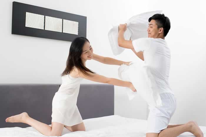 为什么有的男人愿意让小三上位？什么样的小三容易打败原配？_嘉待情感