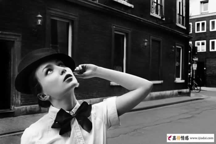 女人该看重男方能力还是家庭背景？_嘉待情感