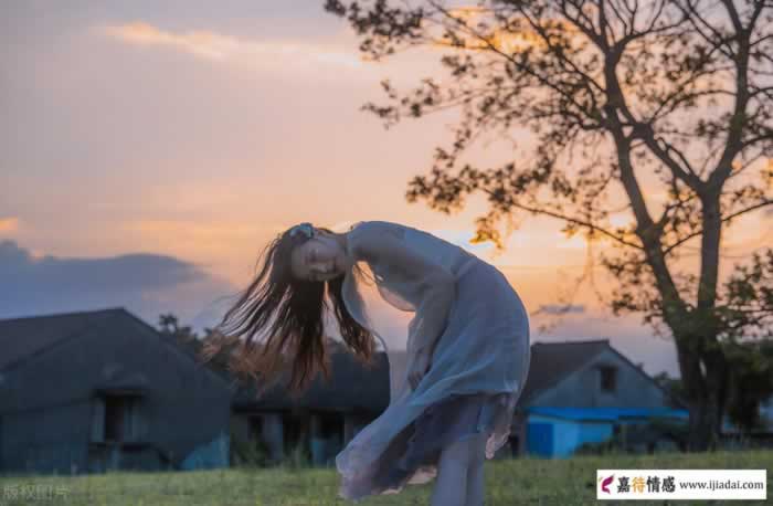 有家庭的男人出轨，如何判断爱你还是玩你？_嘉待情感