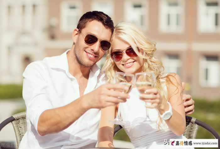 男人爱上情人是什么心理？_嘉待情感