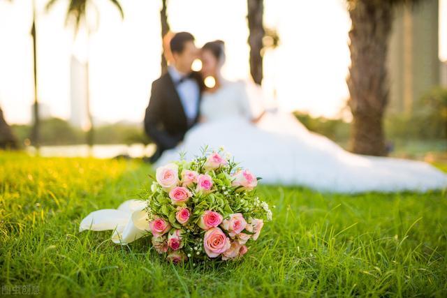 挽回爱情，你需要这样发朋友圈，他立马原谅你！_嘉待情感