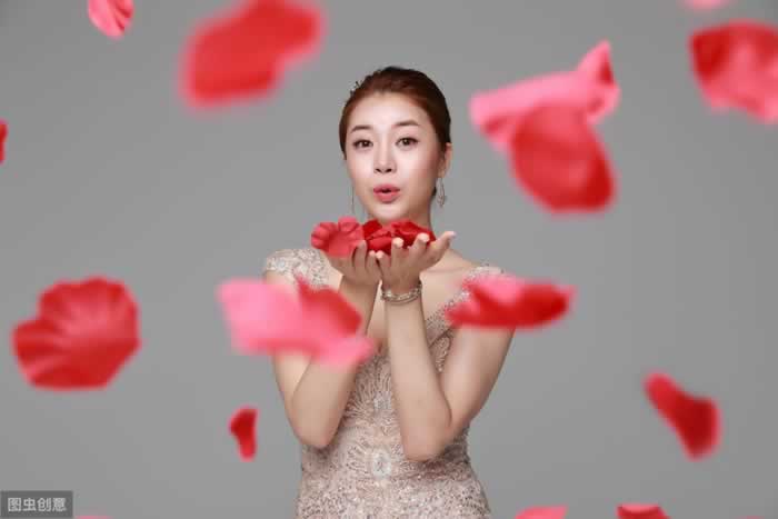 分手后，如何让前任心甘情愿等你？_嘉待情感