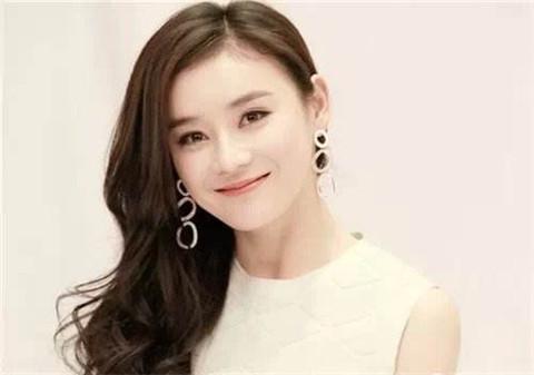 男人忘不了一个人和女人忘不了一个人，有什么区别？_嘉待情感