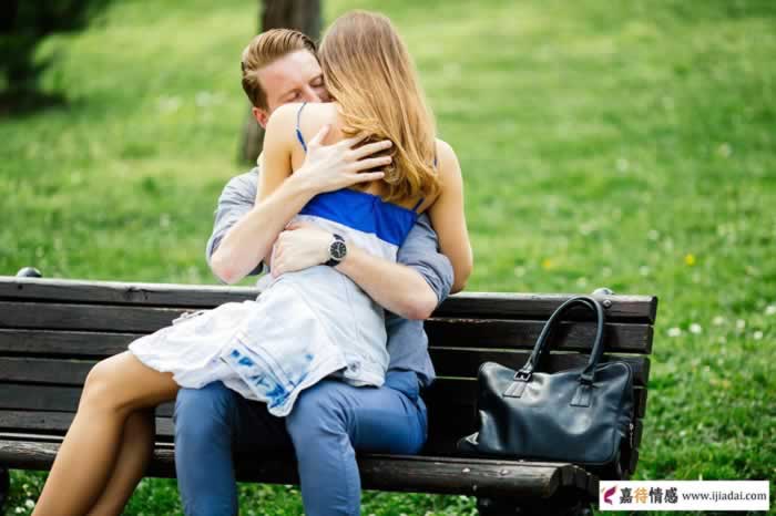 男人出现婚外情担心的不是妻子知道，而是这四件事_嘉待情感