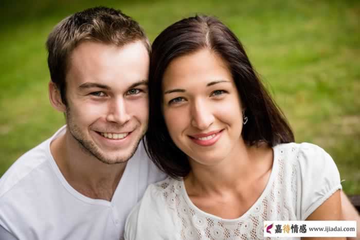 深陷婚外恋的人为什么女人特别容易受伤？原因是这四点_嘉待情感