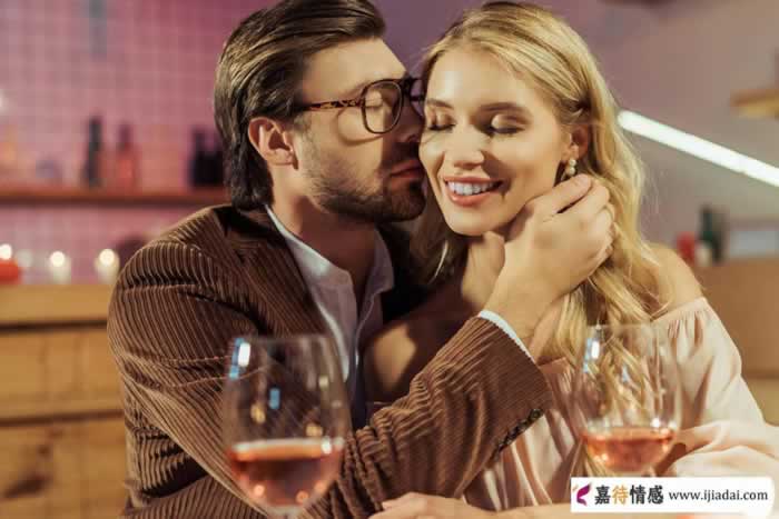 有些留守妻子为什么不希望丈夫突然回家？4个女人说出了心里话！_嘉待情感