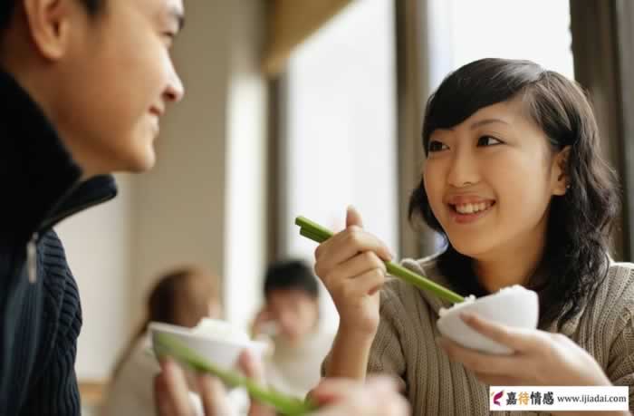 女人会原谅出轨的男人吗？这四个女人的回答很扎心又很现实_嘉待情感