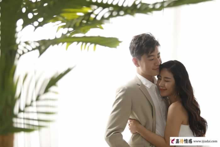 女人出轨回归之后还会跟旧情人联系吗？四位女人说出了实话_嘉待情感