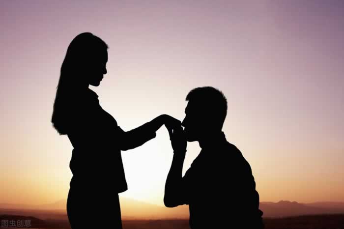 分手后接受不了别的男人，挽回前任应该怎么做，能让他回心转意？_嘉待情感